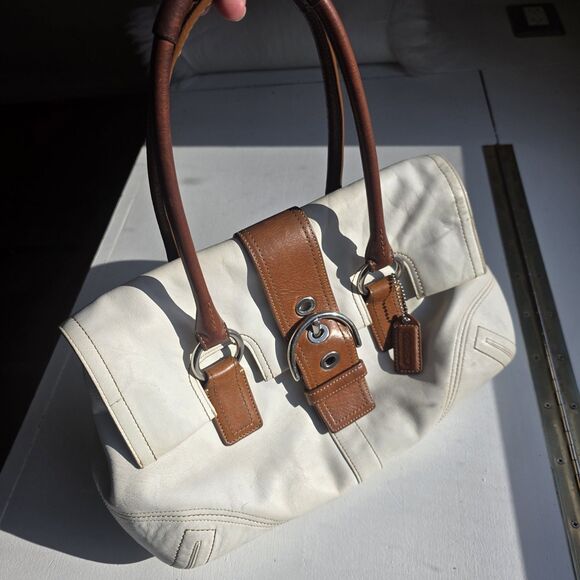 Coach Handbags - Vintage Coach Hamptons Hobo Bag Satchel White Cream Brown Y2K